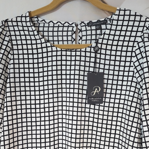Adrianna Papell Tops - Adrianna Papell Monochrome Checkered Blouse